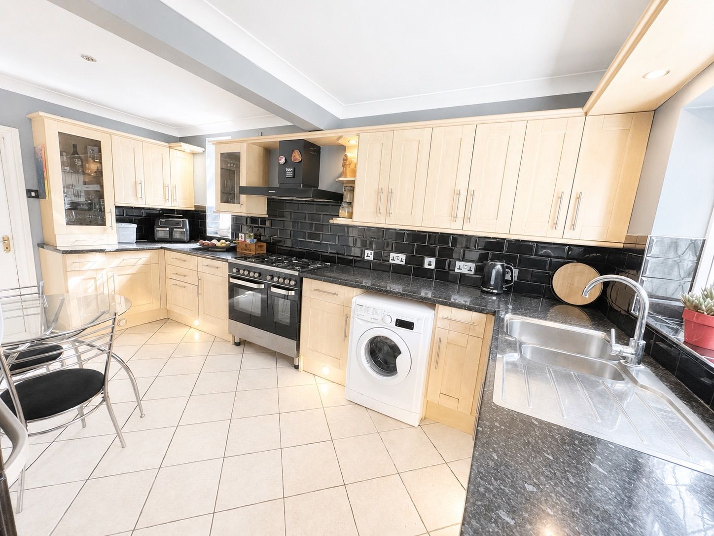 Bungalow in Leicester