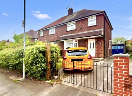 Semi Detached House in Crewe