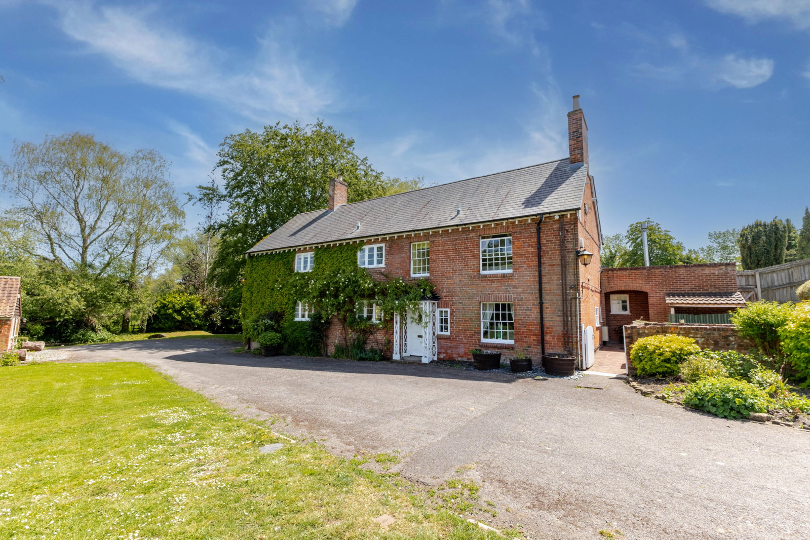 Detached House in Westbury