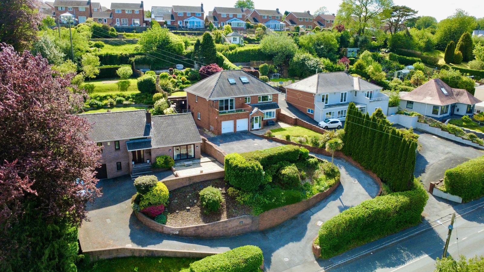 Detached House in Swansea
