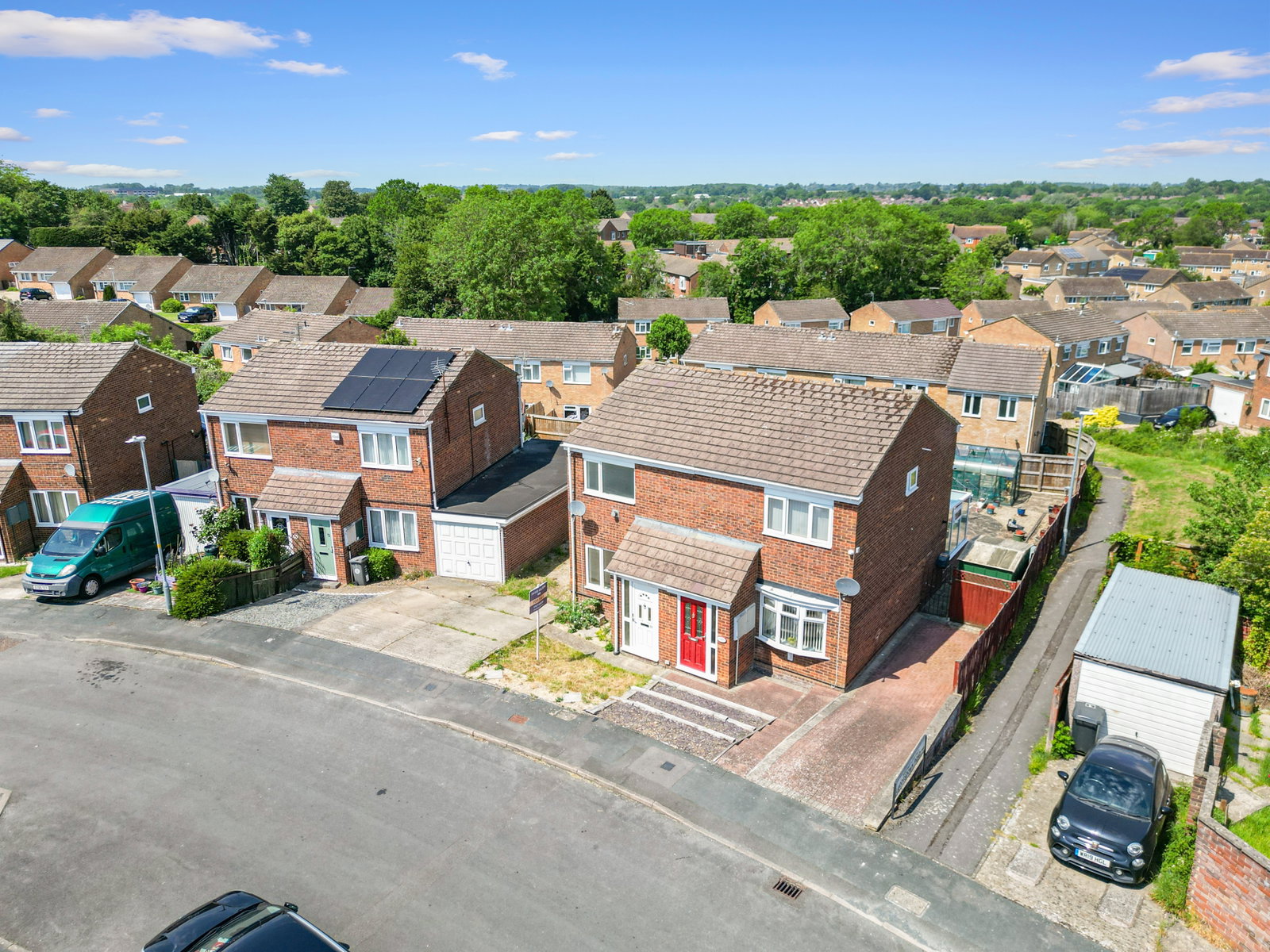 Semi Detached House in Swindon