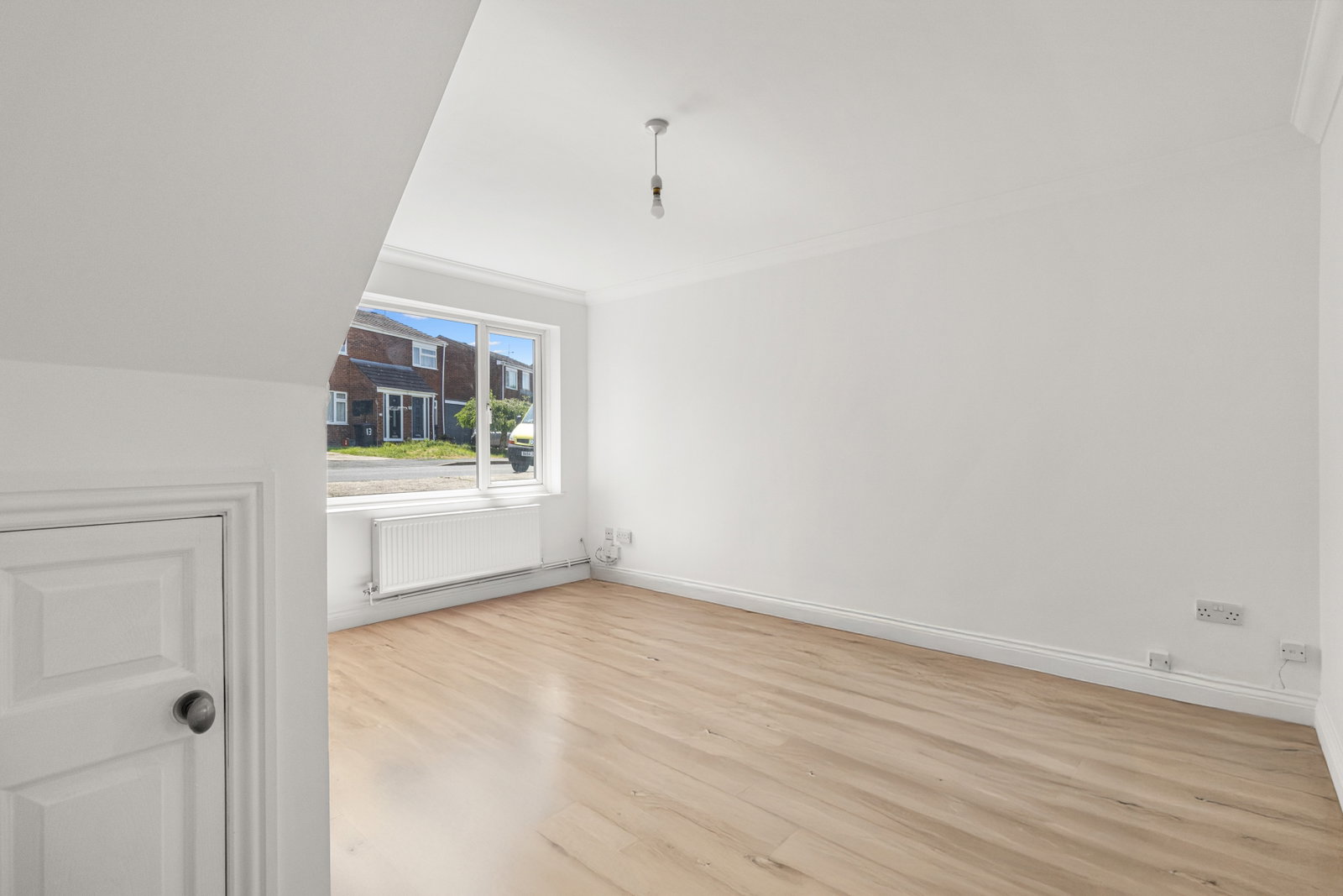 Semi Detached House in Swindon
