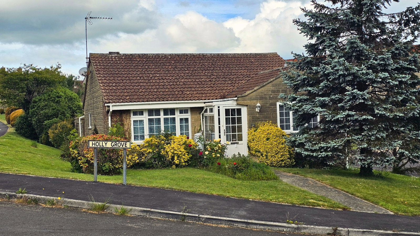 Bungalow in Crewkerne
