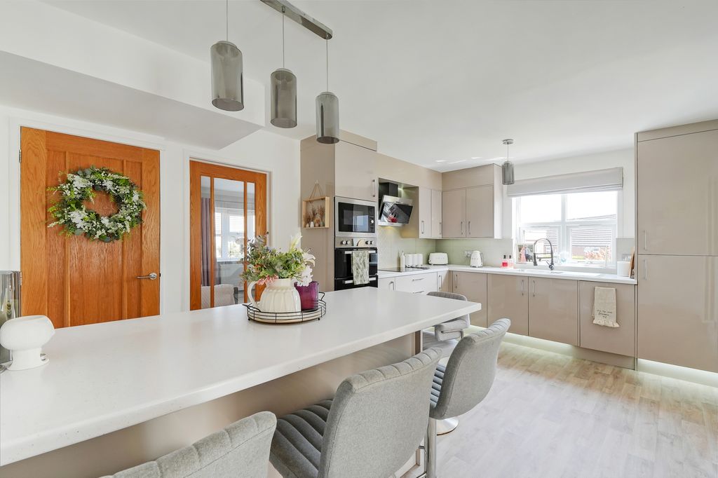 Semi Detached House in Rotherham