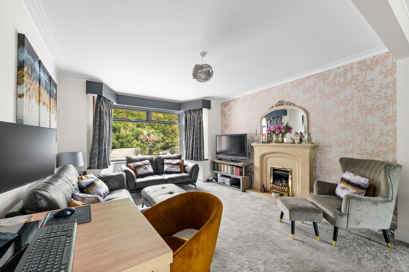 Detached House in Purley