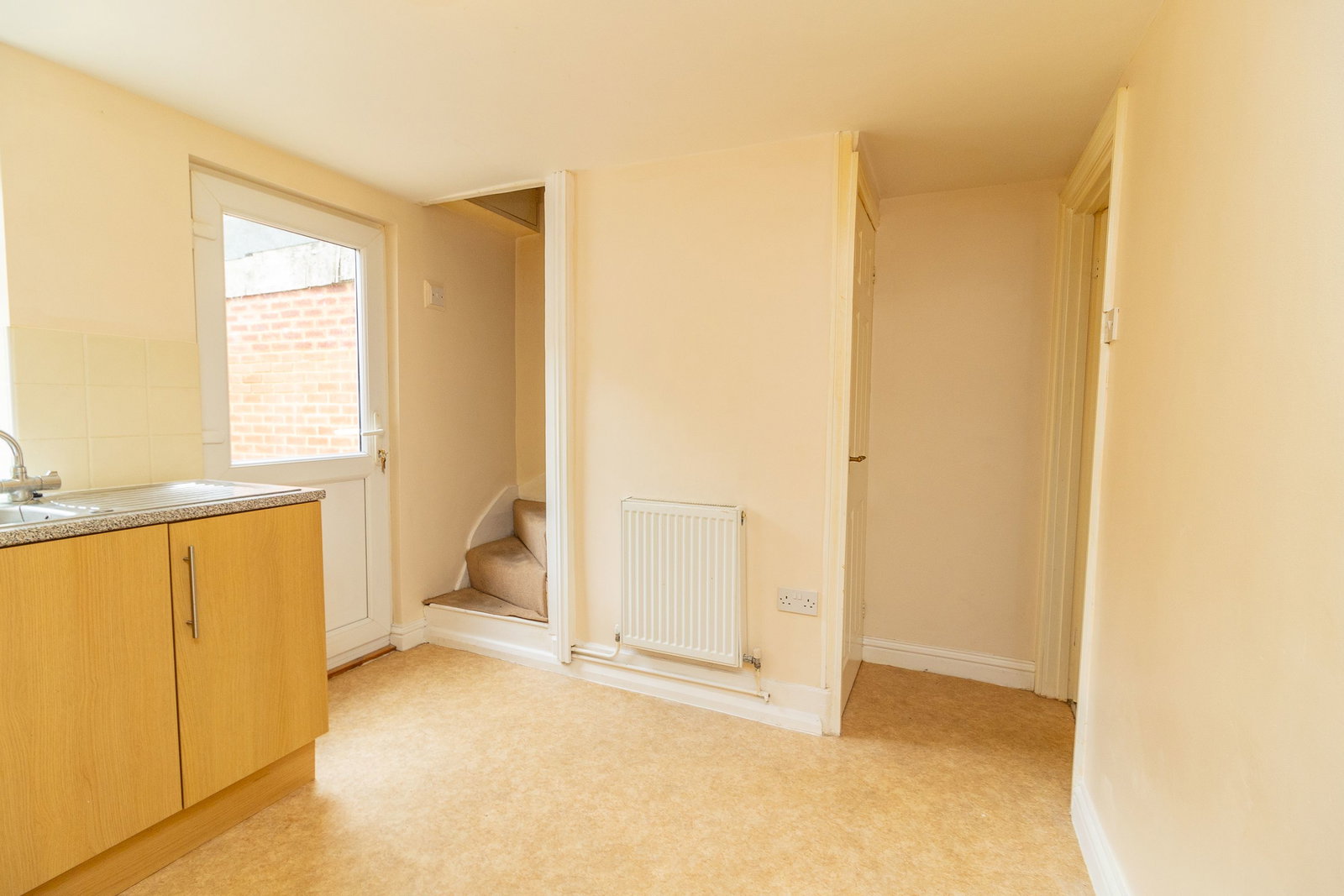 Terraced House in Milton Keynes 5
