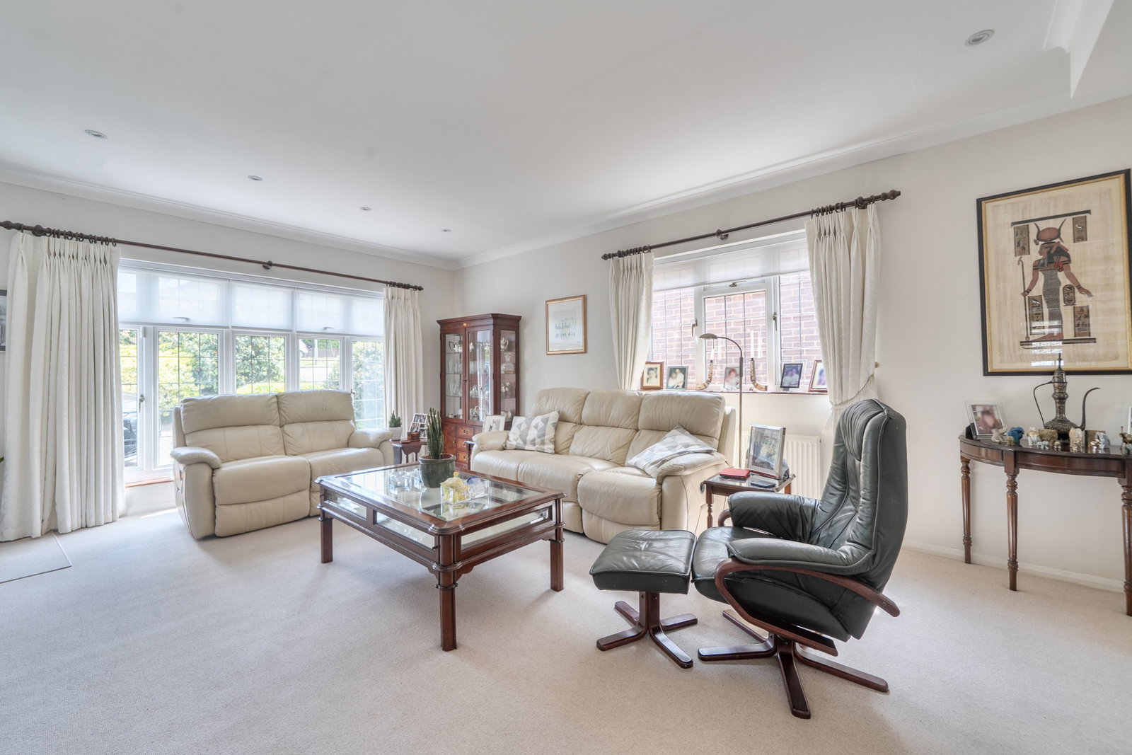 Bungalow in Bushey