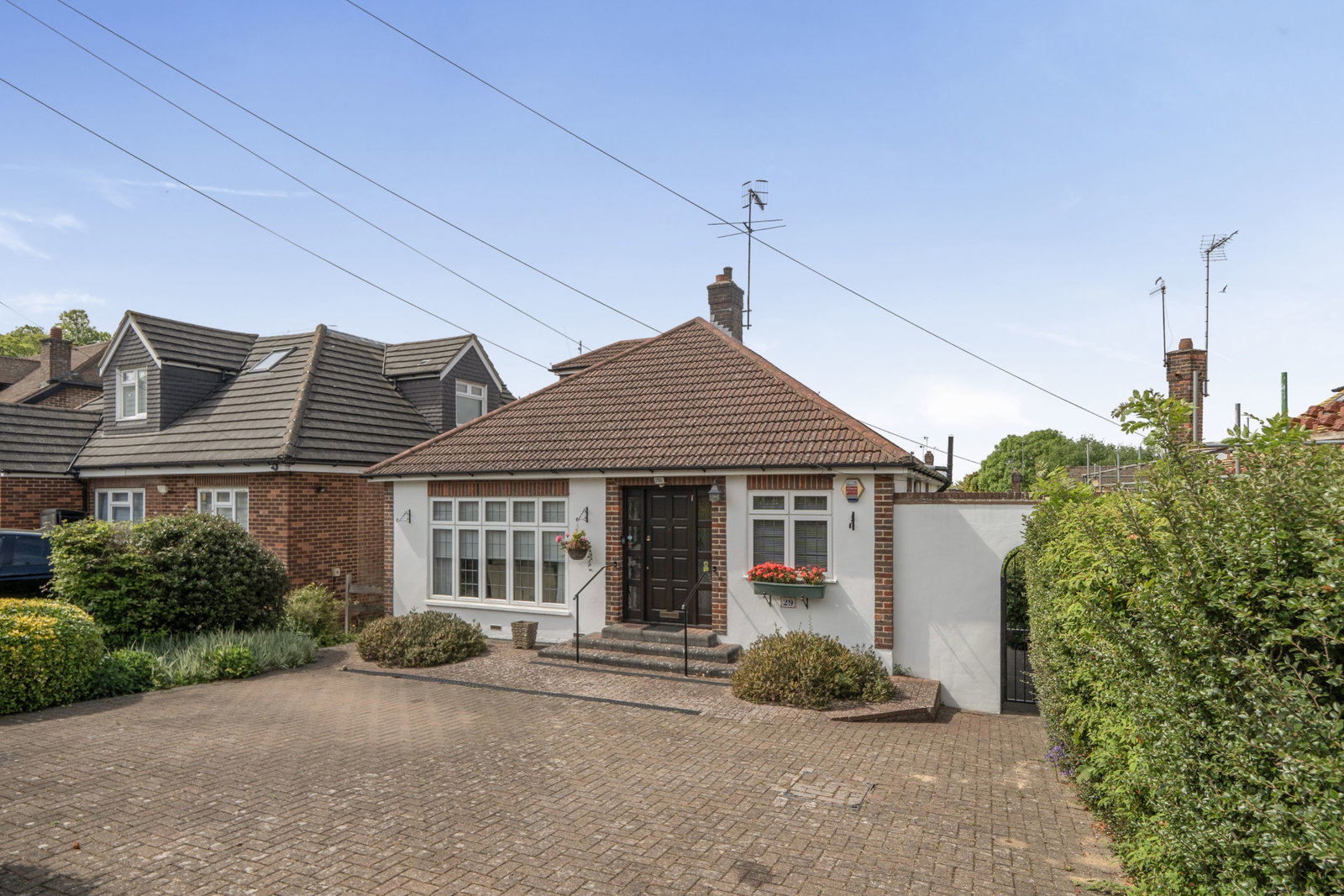 Bungalow in Bushey