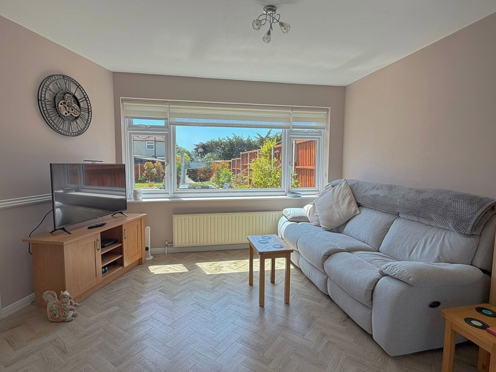 Semi Detached House in Romford