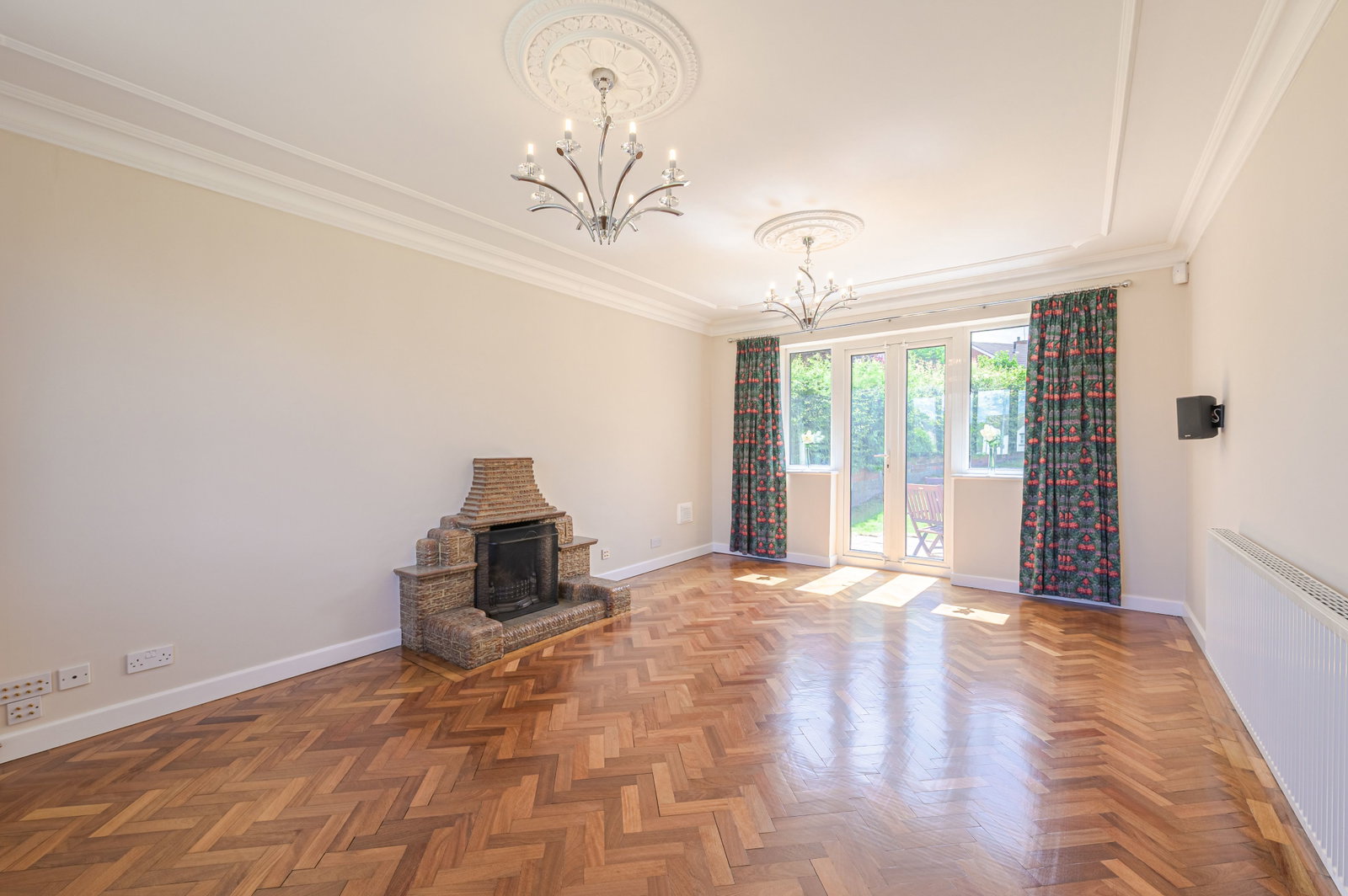 Semi Detached House in Walsall