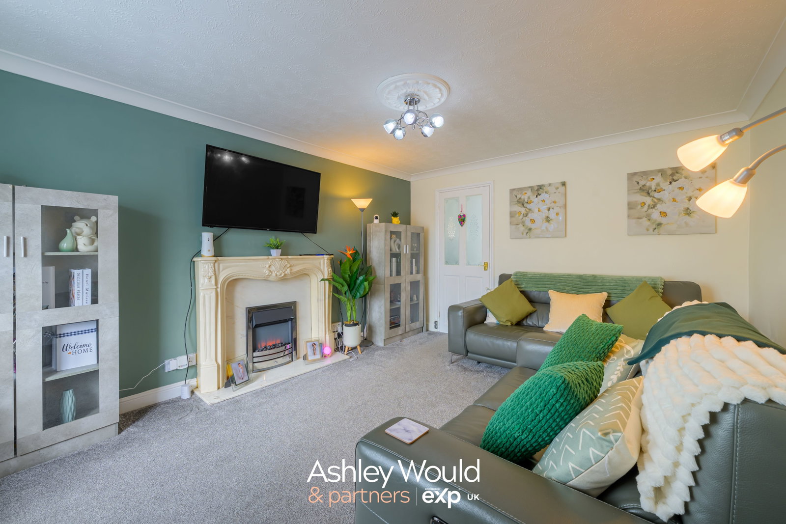 Detached House in Rowley Regis