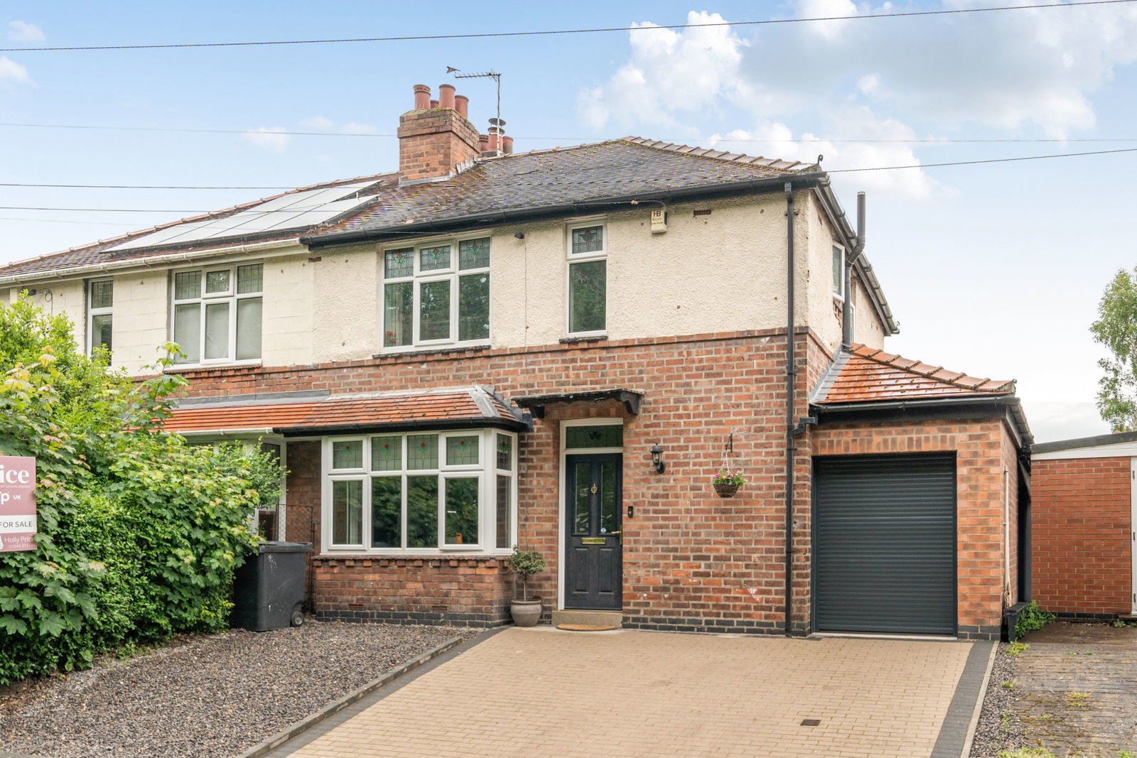 Semi Detached House in York
