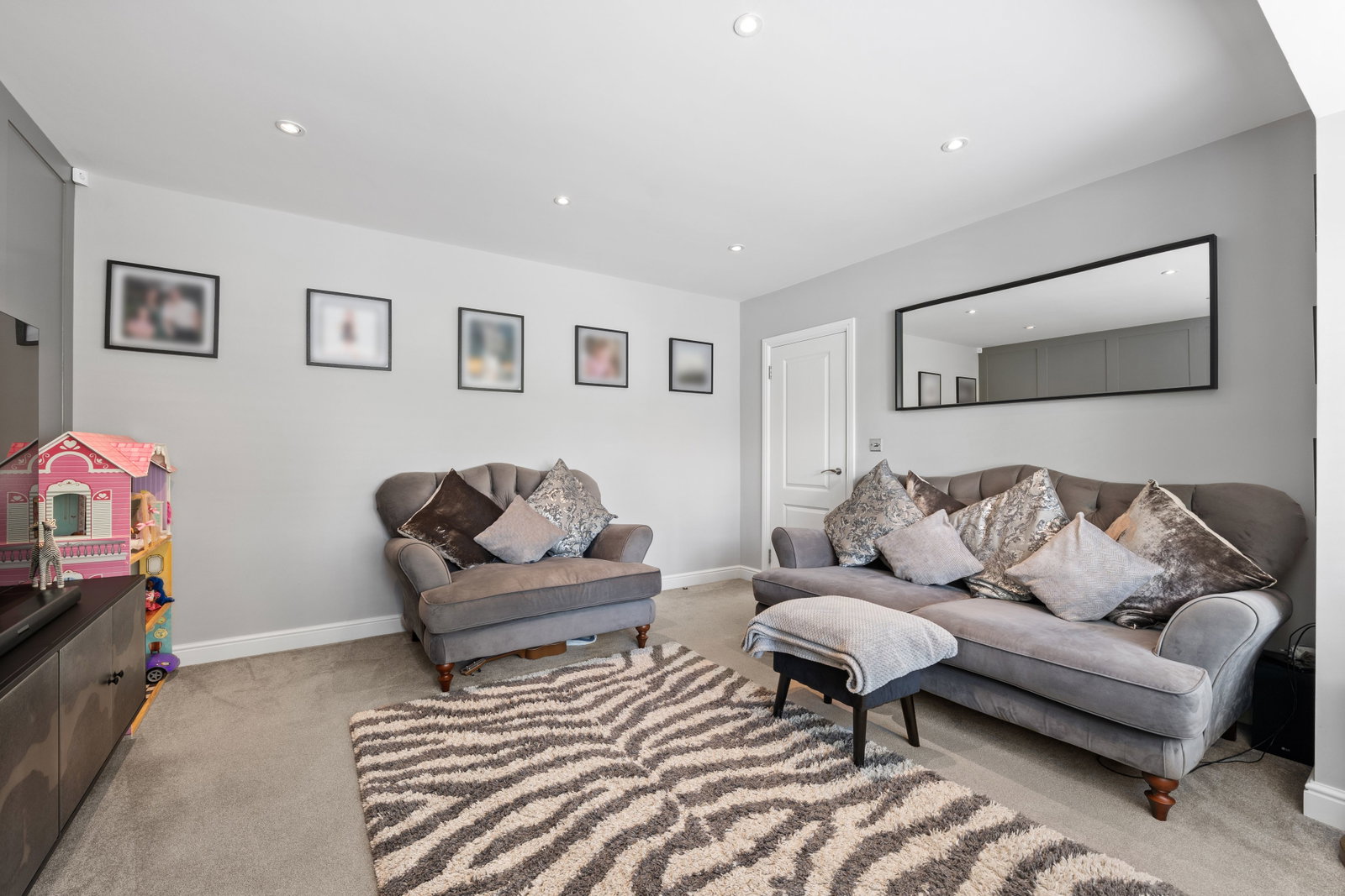 Detached House in Coulsdon