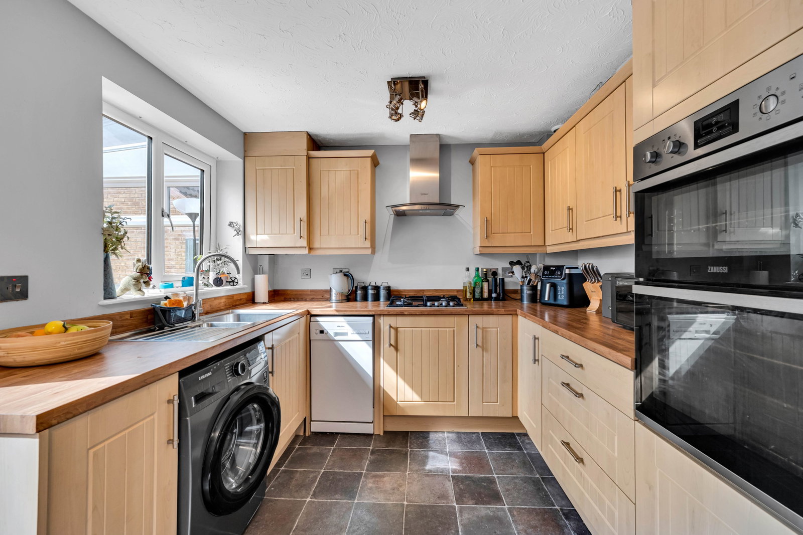 Semi Detached House for sale in Loughborough, Rockingham Road, Mountsorrel, Loughborough, LE12 7UJ