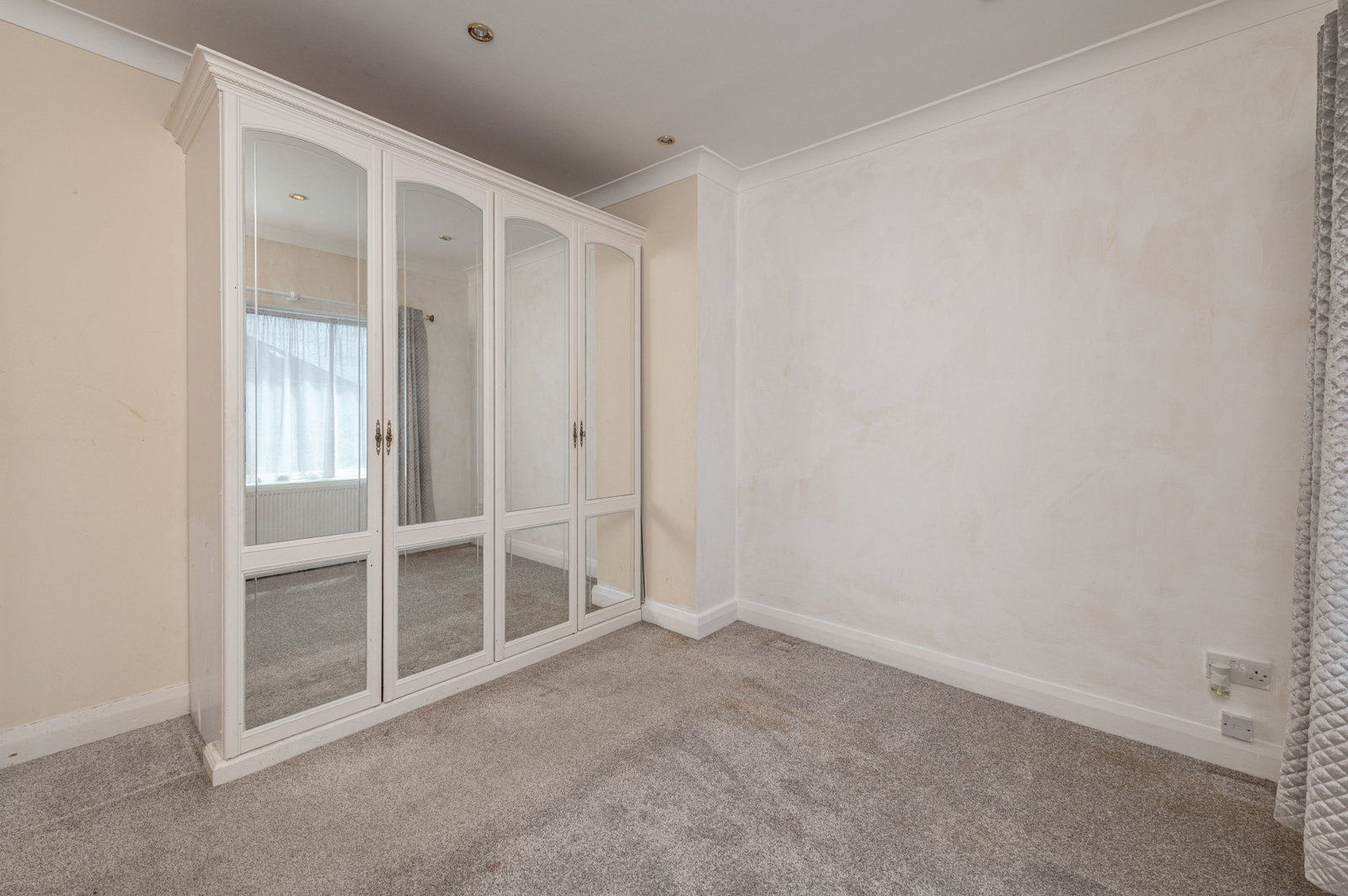 Semi Detached House in Leeds