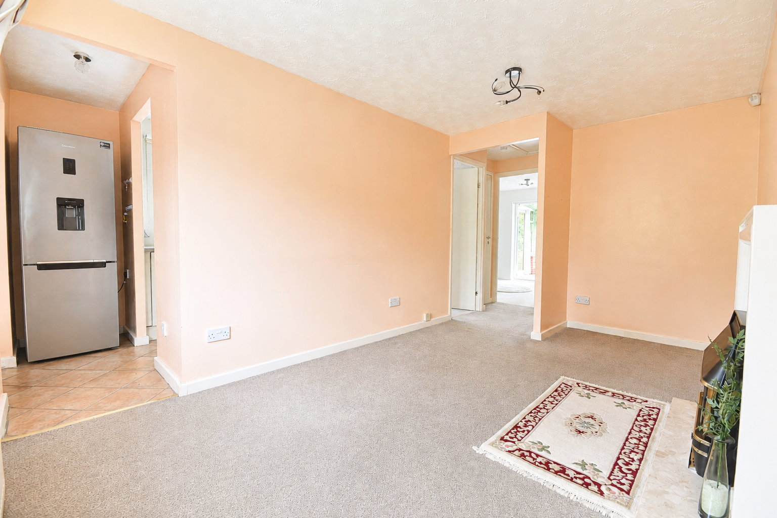 Semi Detached Bungalow in Burton-on-trent