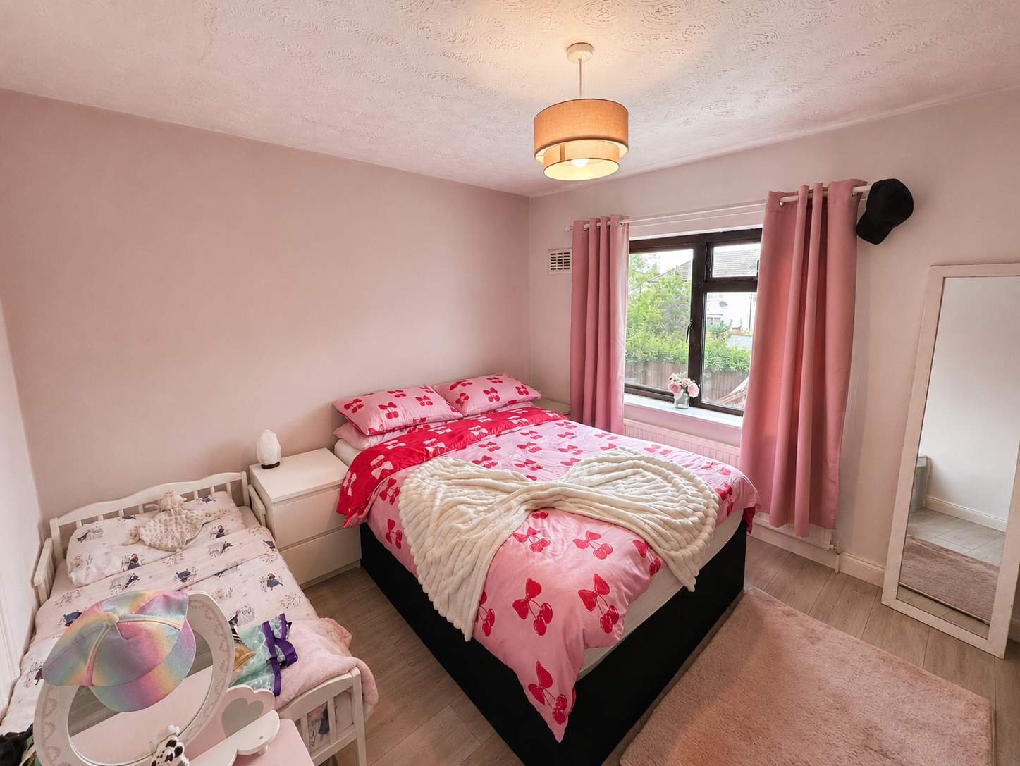 Semi Detached House in Leicester