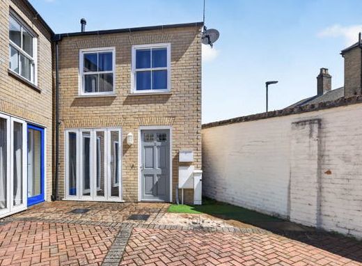 Semi Detached House in March