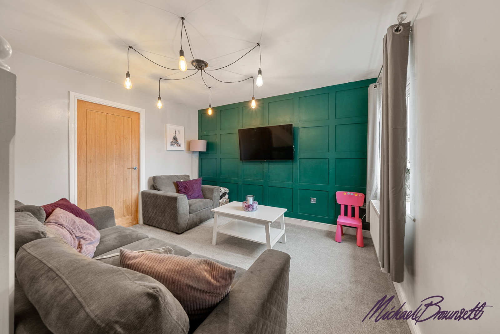 Semi Detached House in Bradford