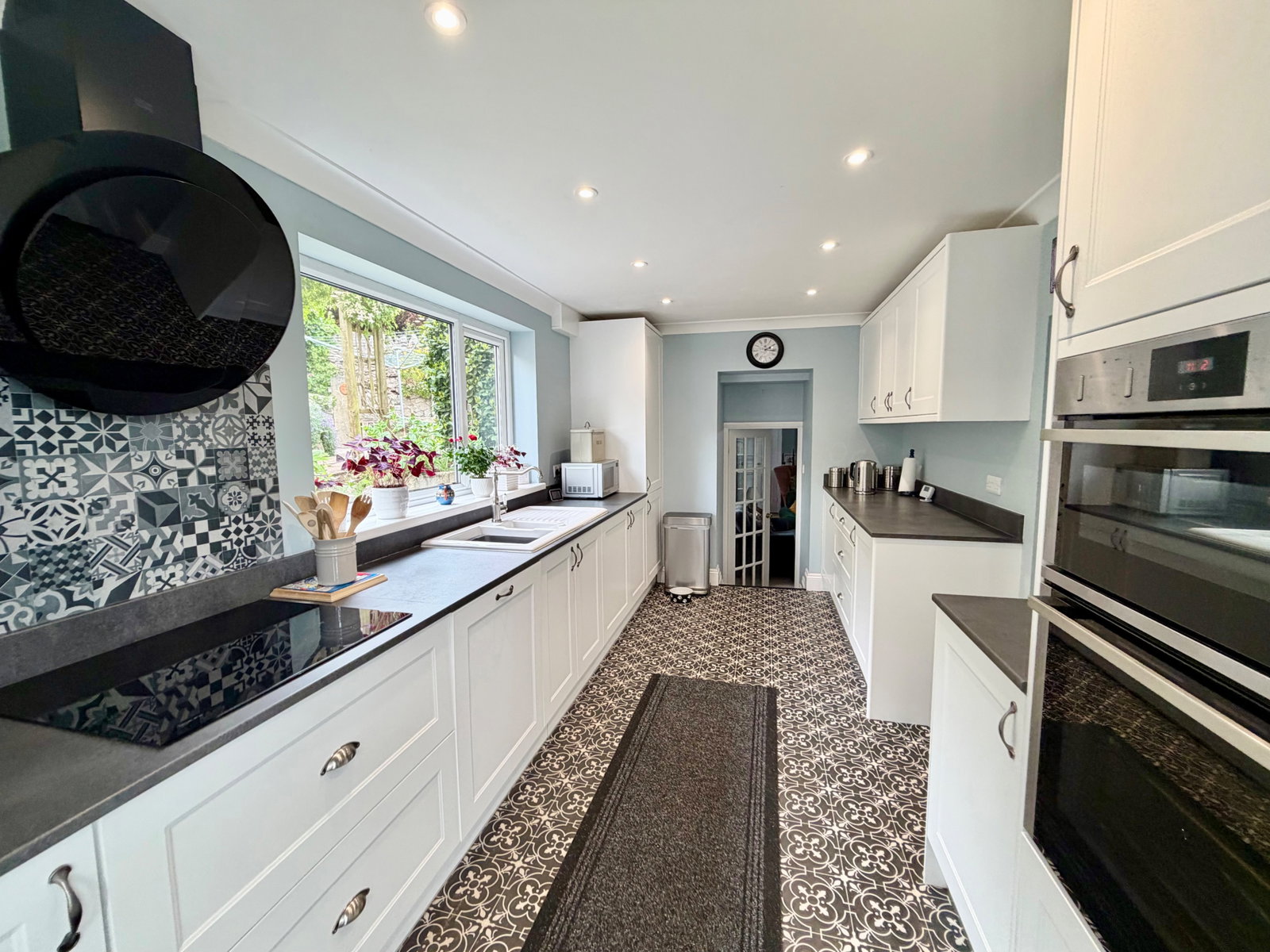 Semi Detached House in Torquay 3
