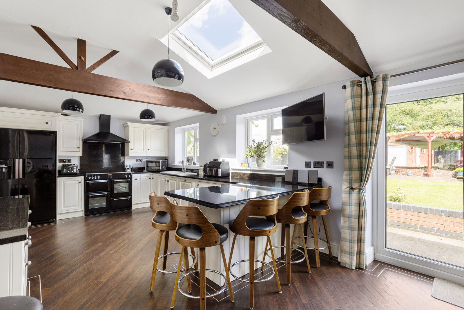 Semi Detached House in York