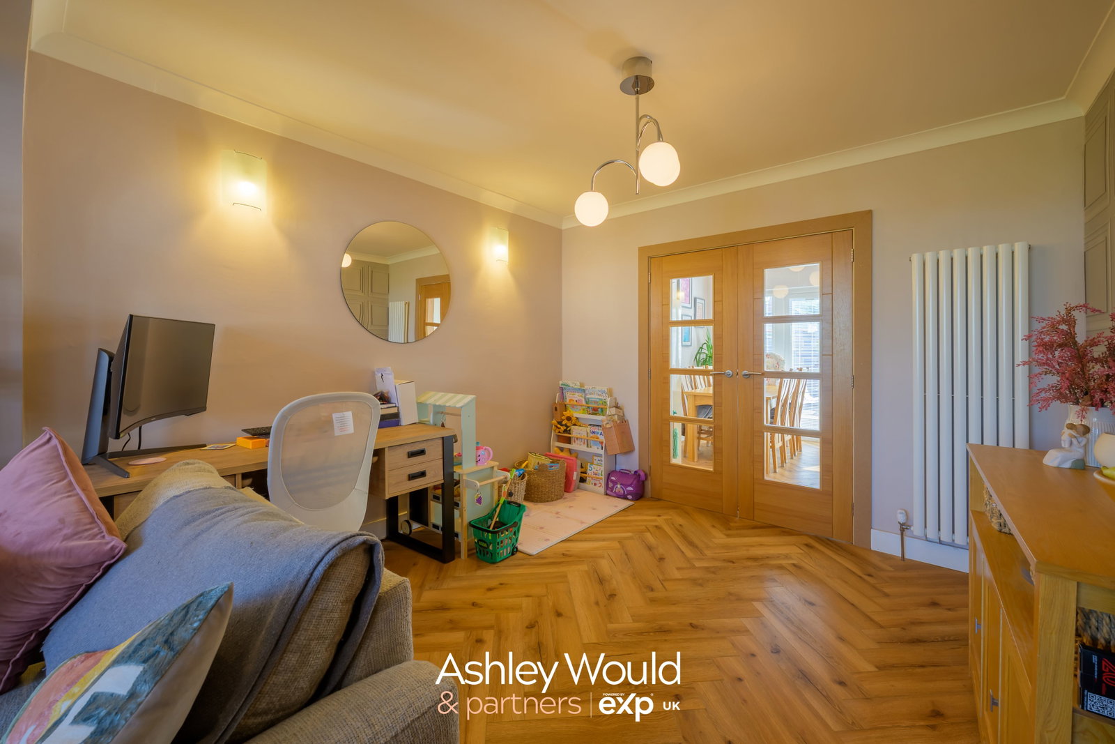 Semi Detached House in Oldbury
