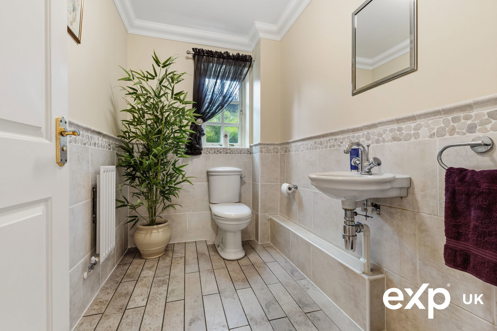 Detached House in Nottingham