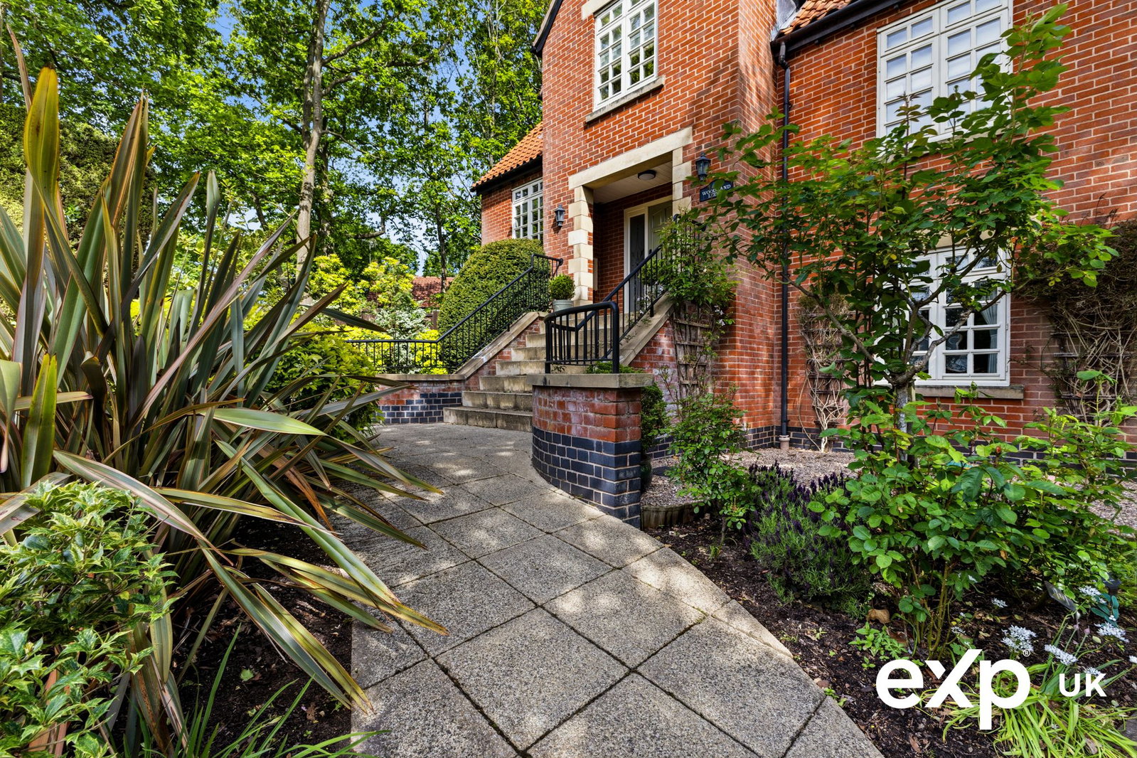 Detached House in Nottingham