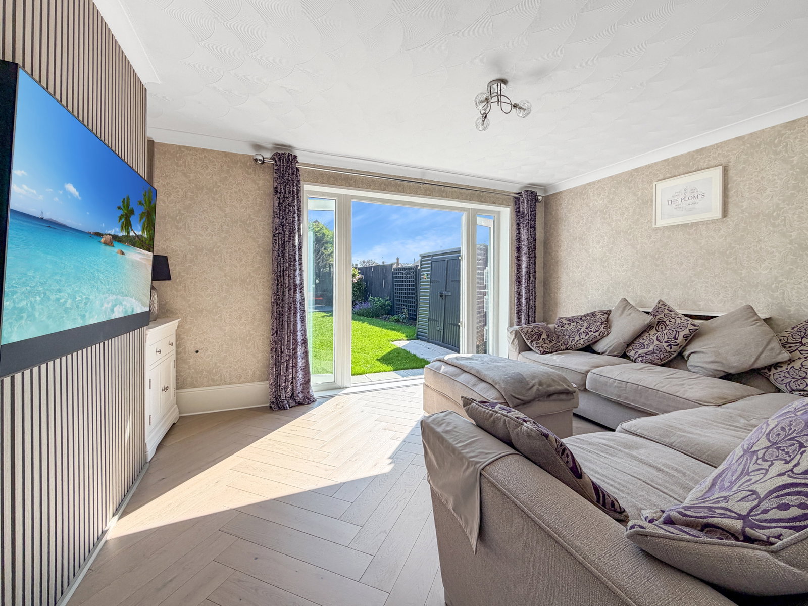 Semi Detached House in Stanford-le-hope