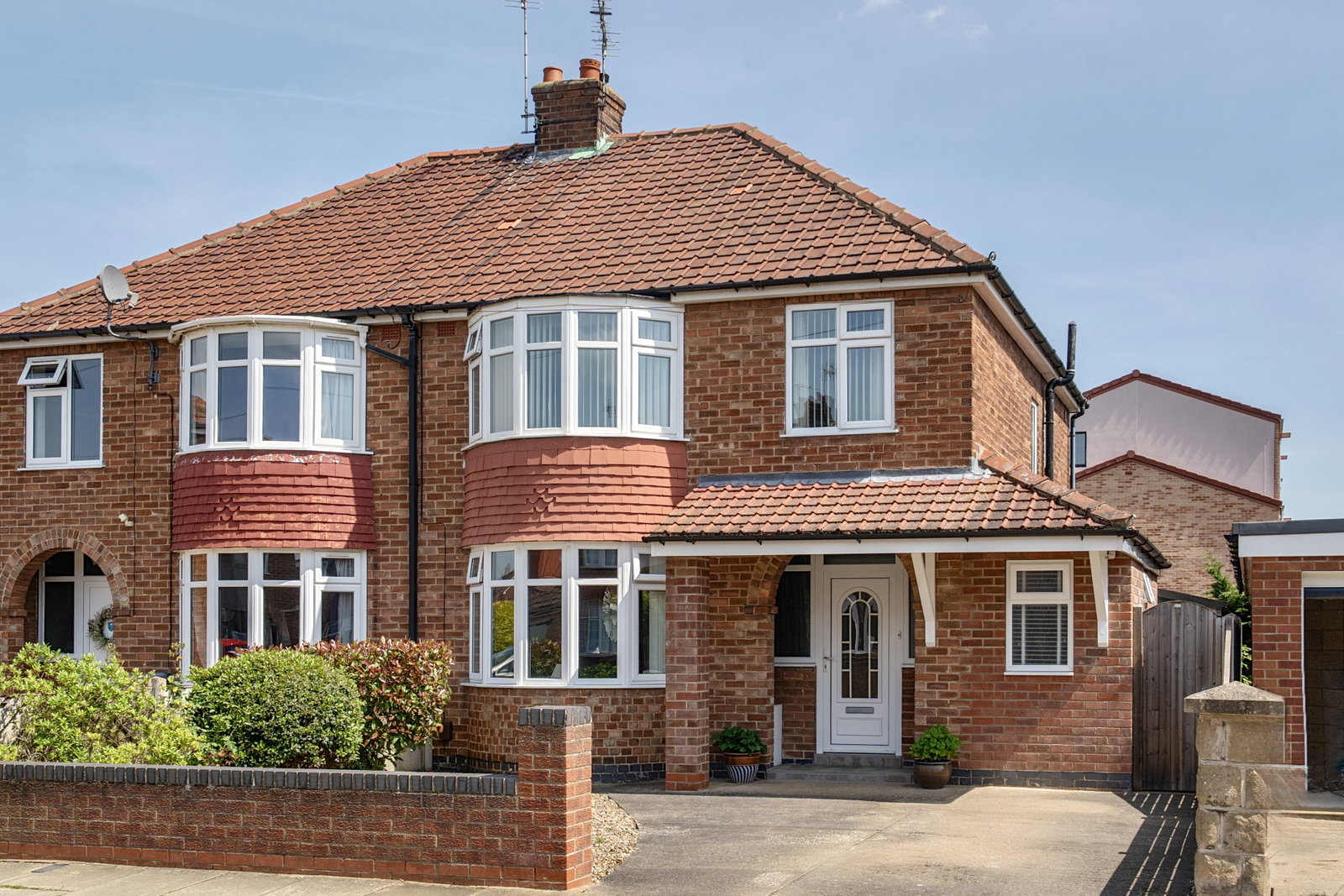 Semi Detached House in York