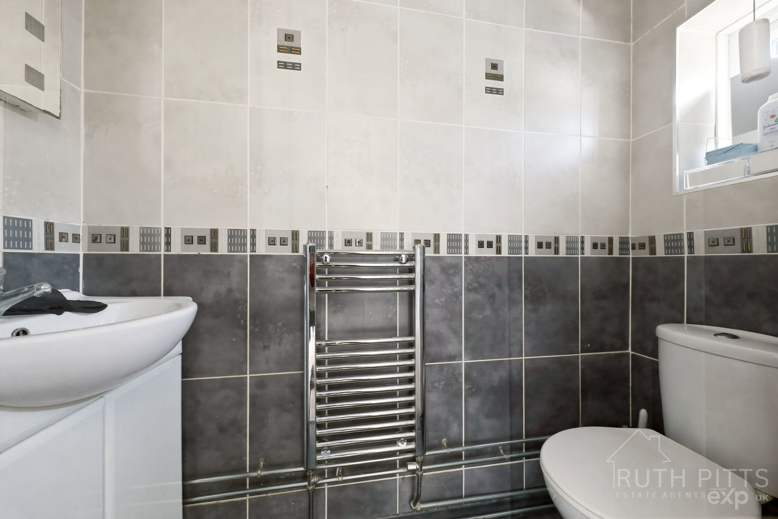 Semi Detached House in Pontefract