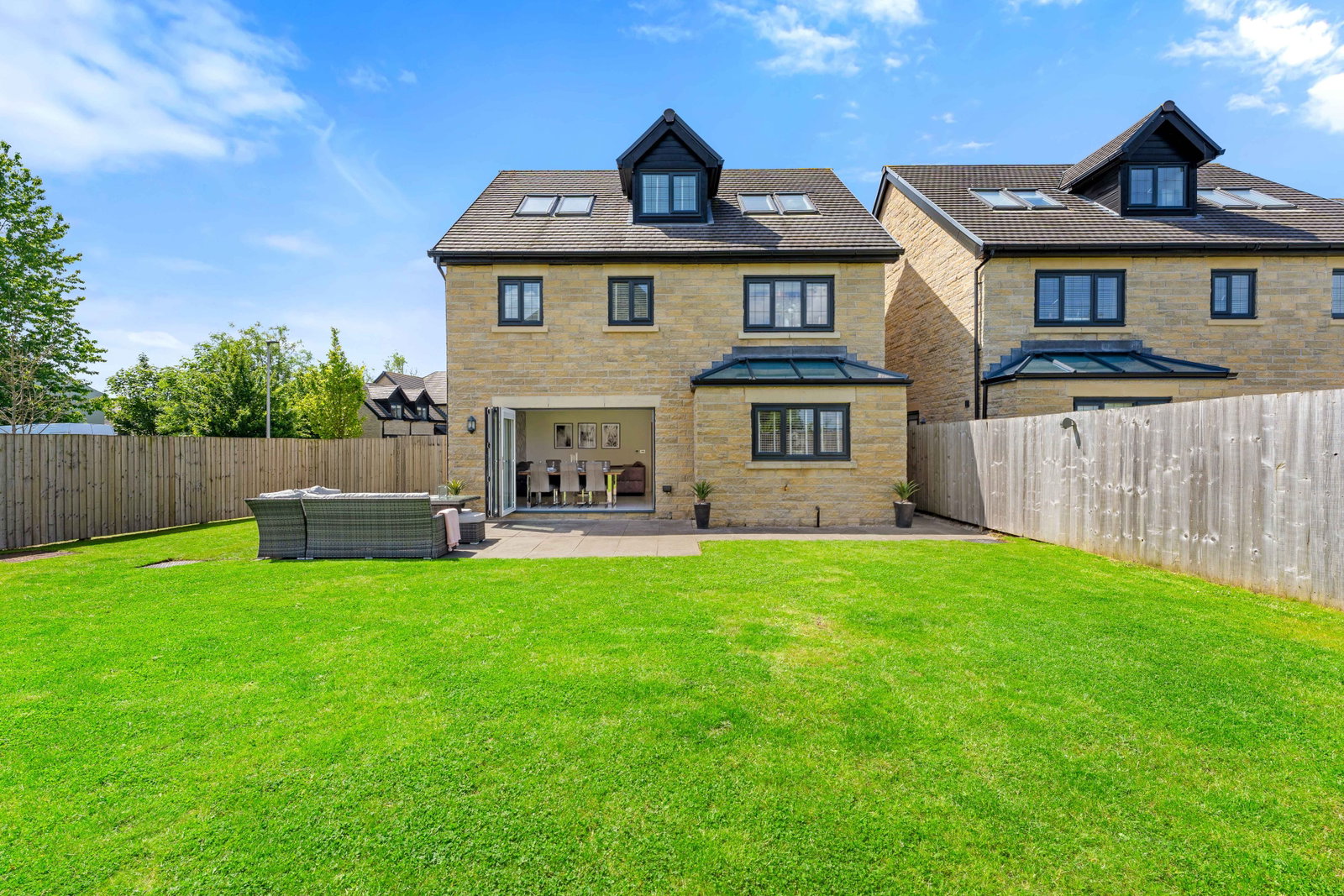 Detached House in Leigh