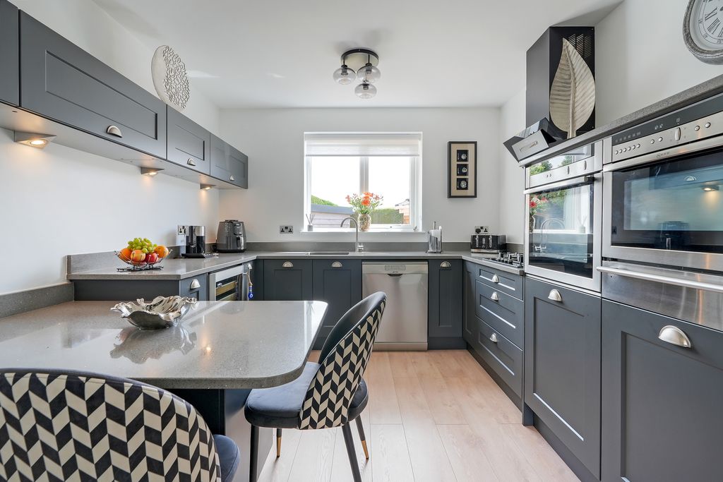 Detached House in Rotherham