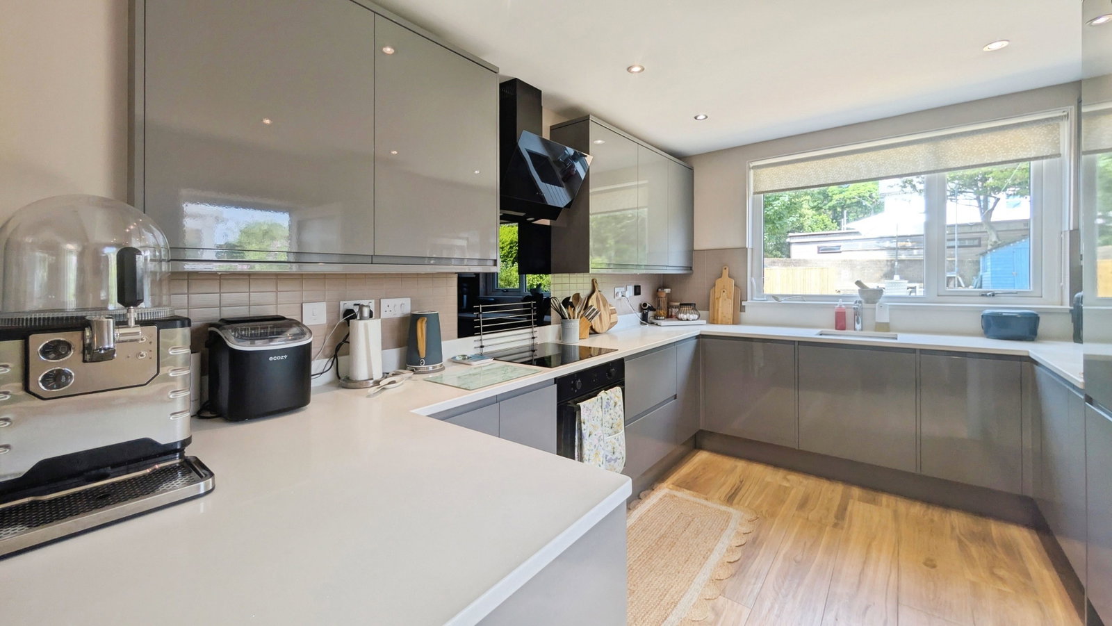 Semi Detached House in Swansea