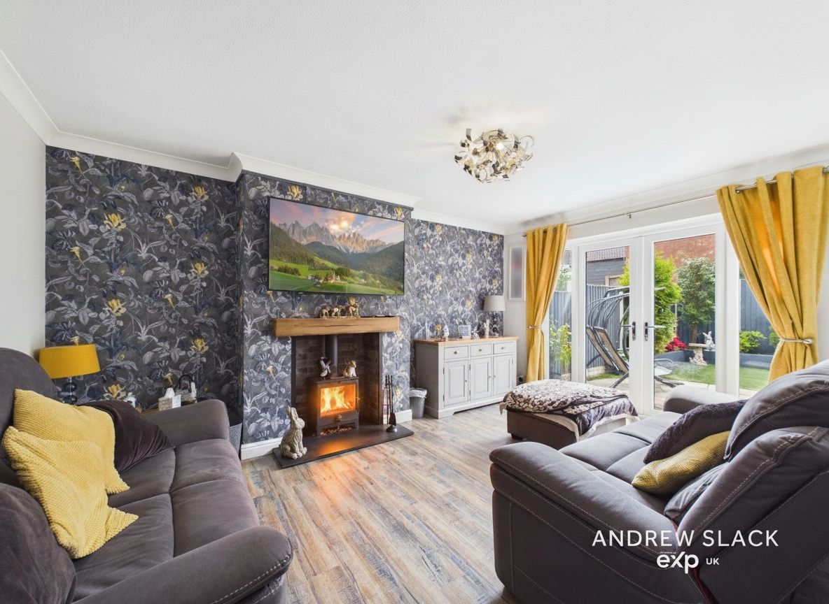 Semi Detached House in Mansfield