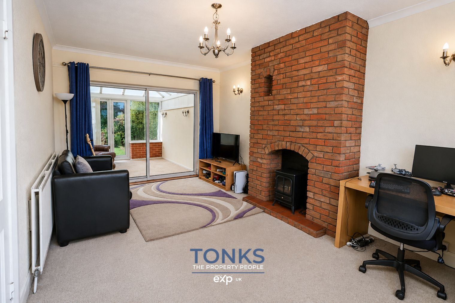 Semi Detached House in Halesowen