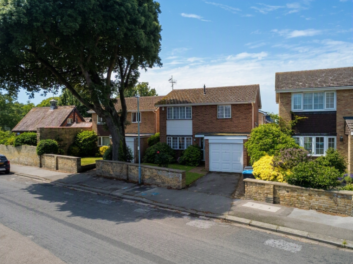 Detached House in Ramsgate