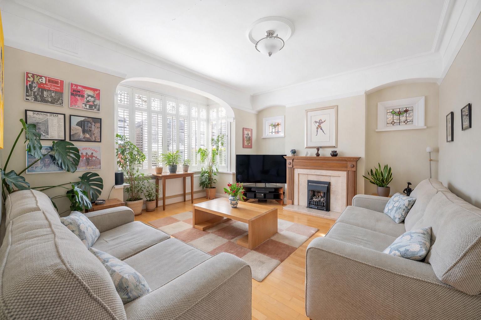 Semi Detached House in London