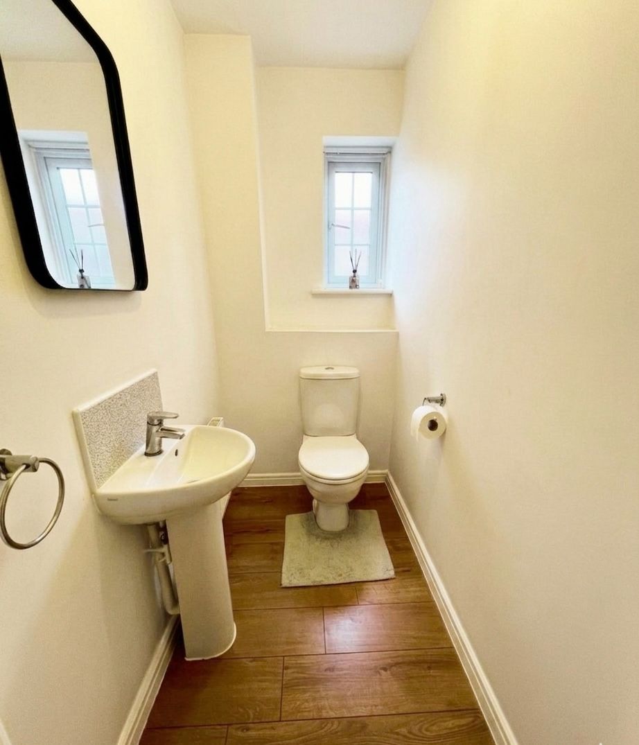 Semi Detached House in Leicester