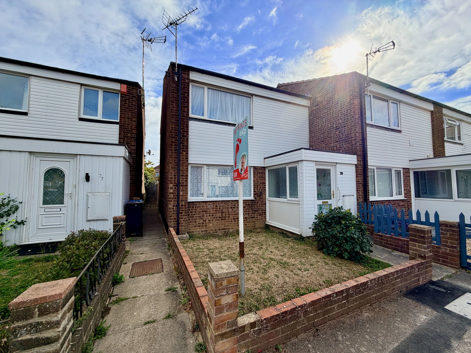 Semi Detached House for sale in Broadstairs, Linley Road, Broadstairs, CT10 3HG, 835 m²