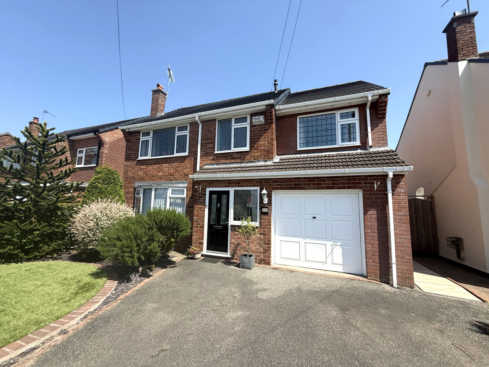 Detached House in Wirral