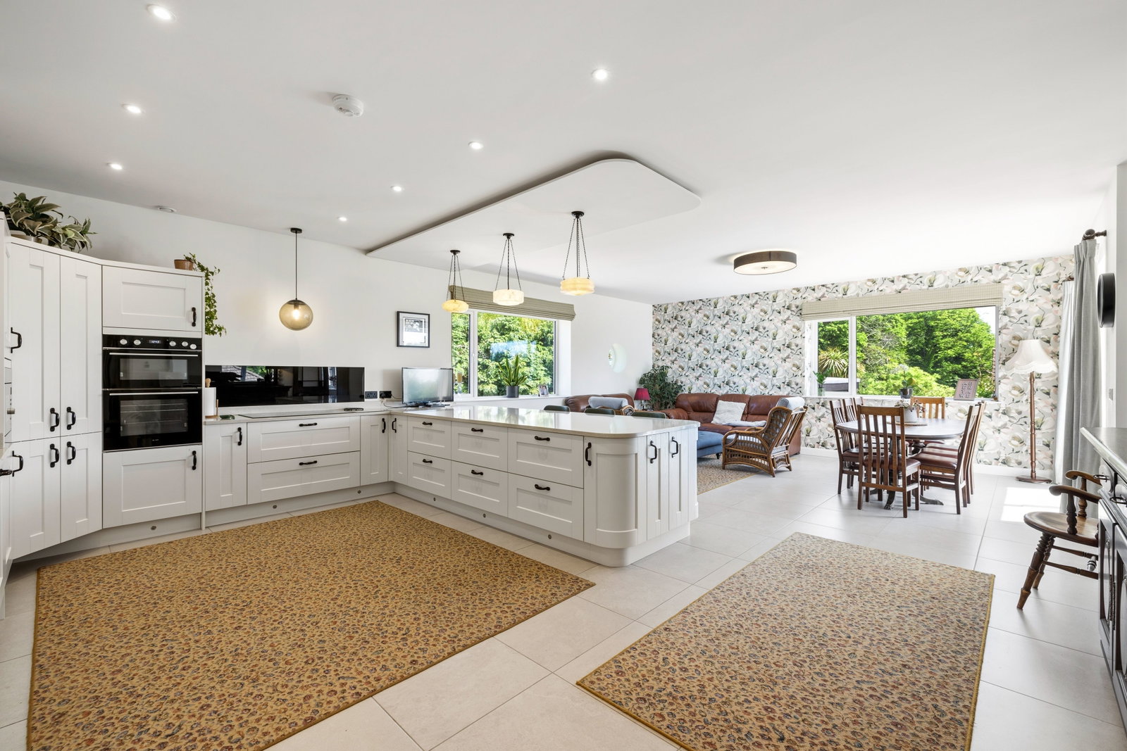 Detached House in Swansea