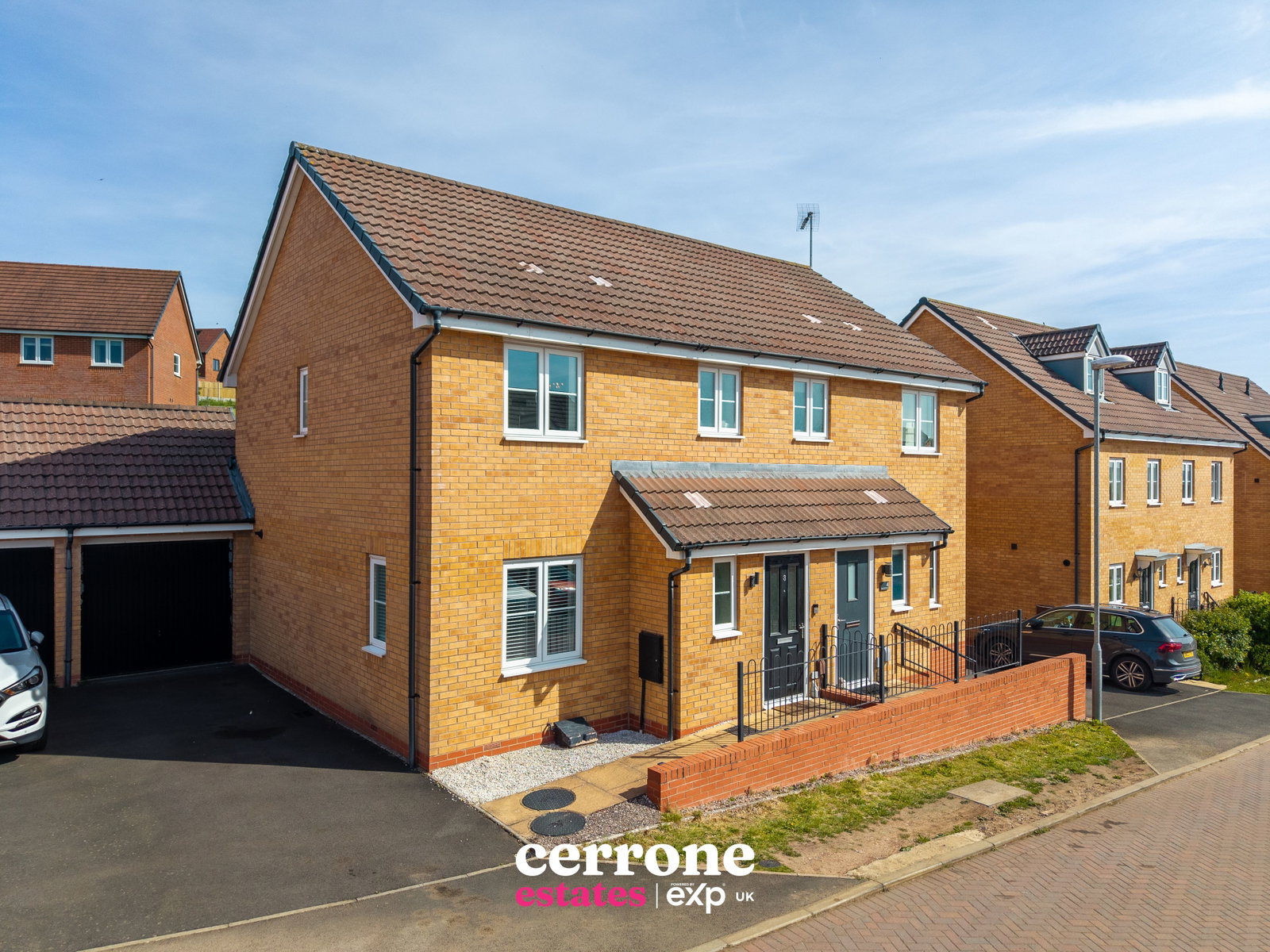 Semi Detached House in Redditch