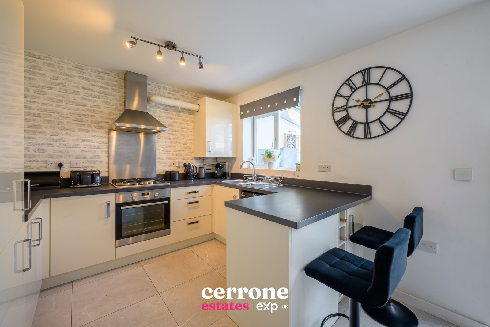 Semi Detached House in Redditch