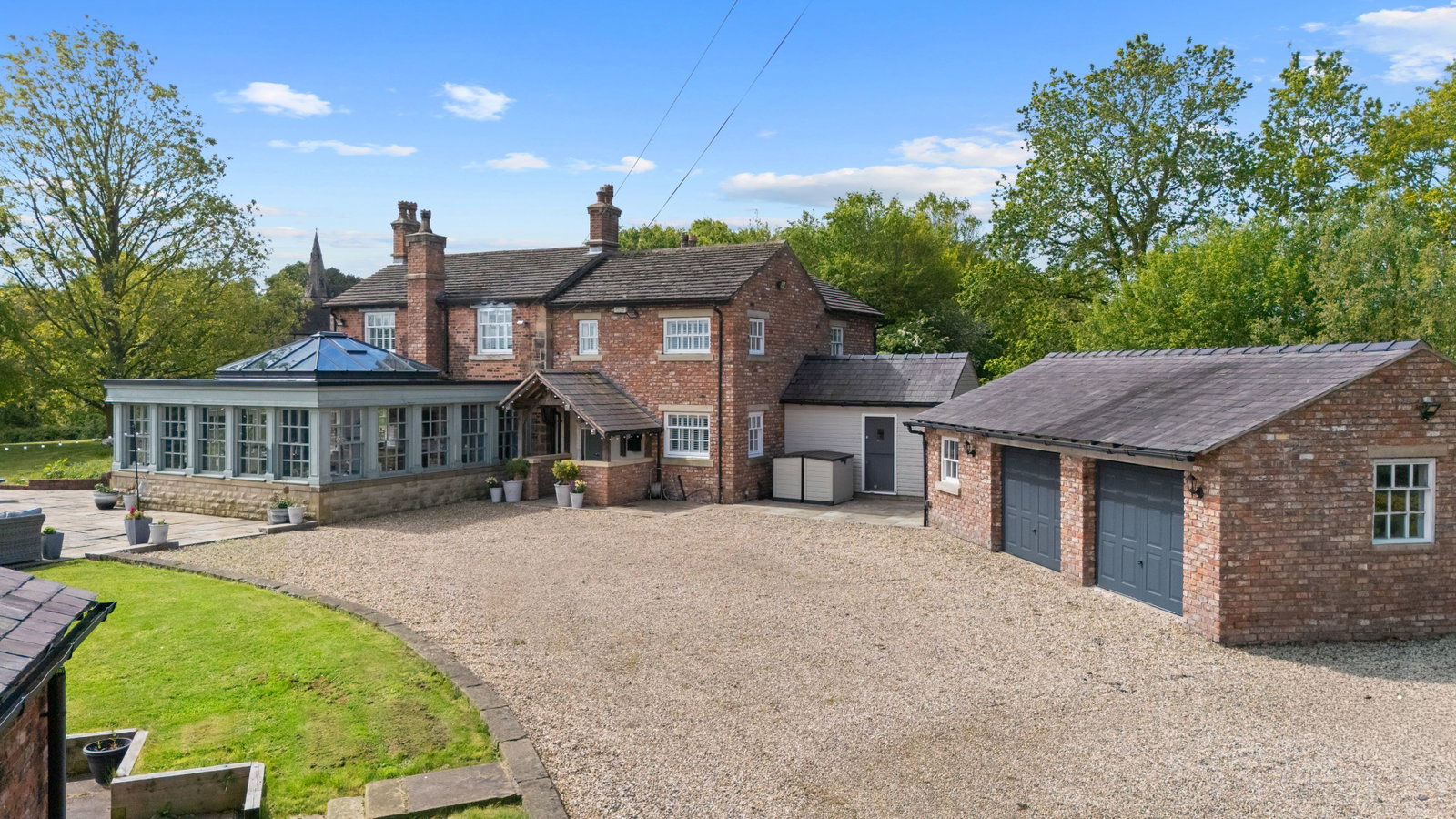 Detached House in Ormskirk