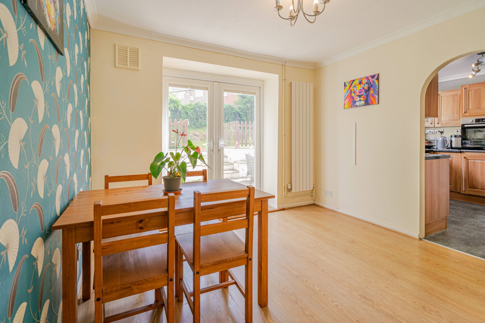 Semi Detached House in Leamington Spa