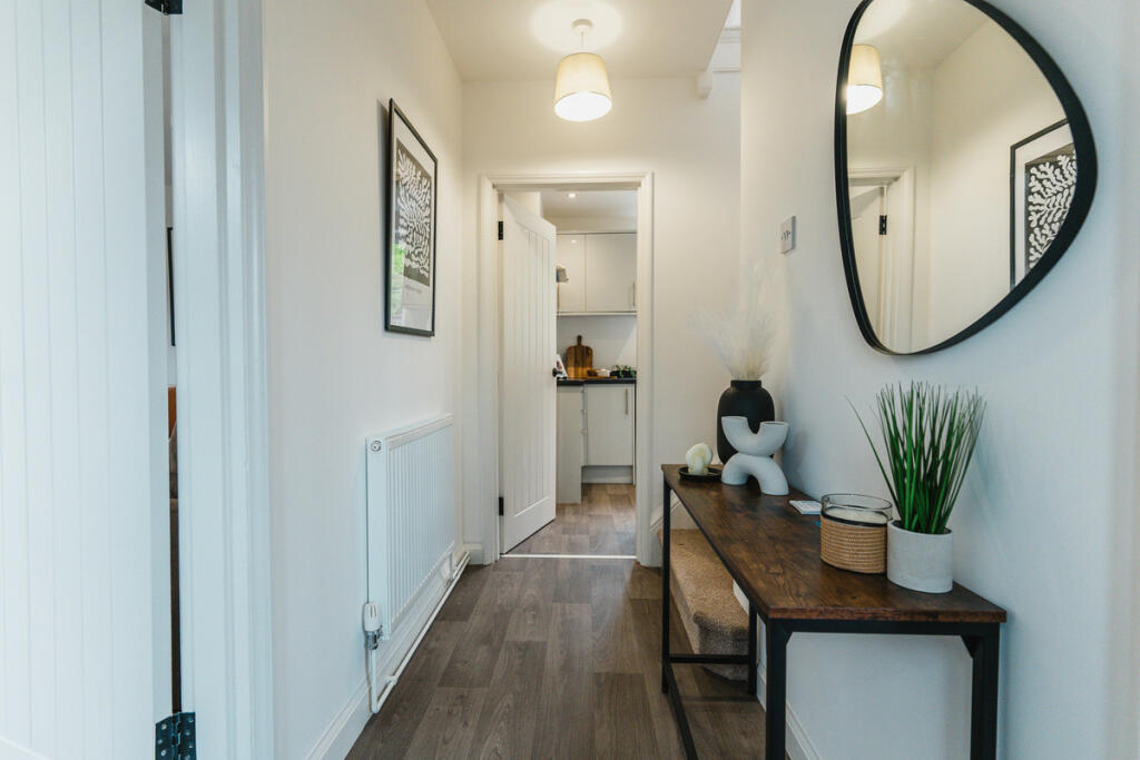 Semi Detached House in Leicester 2