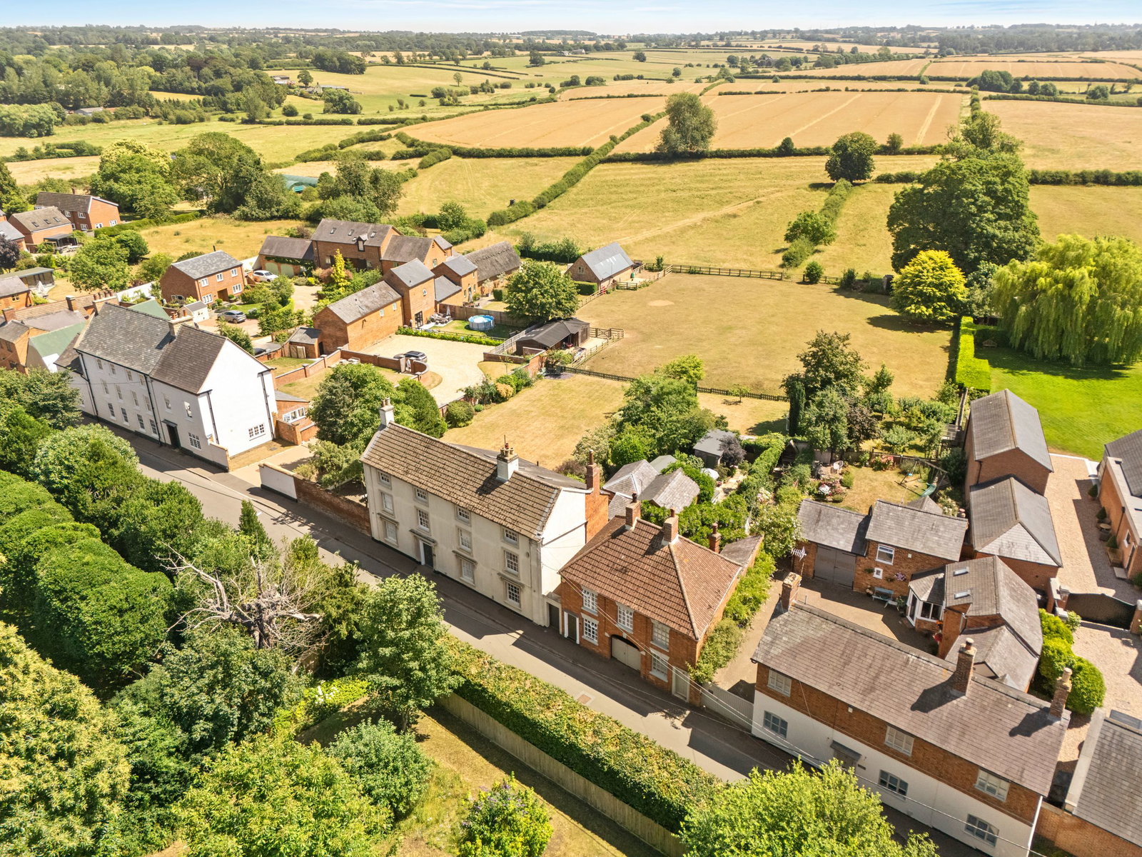 Semi Detached House in Northampton