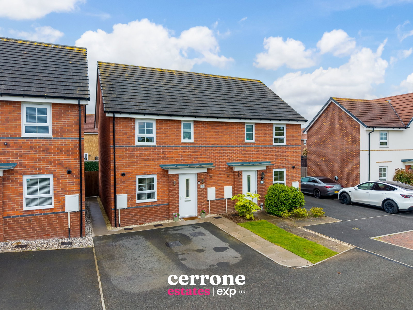 Semi Detached House in Bromsgrove