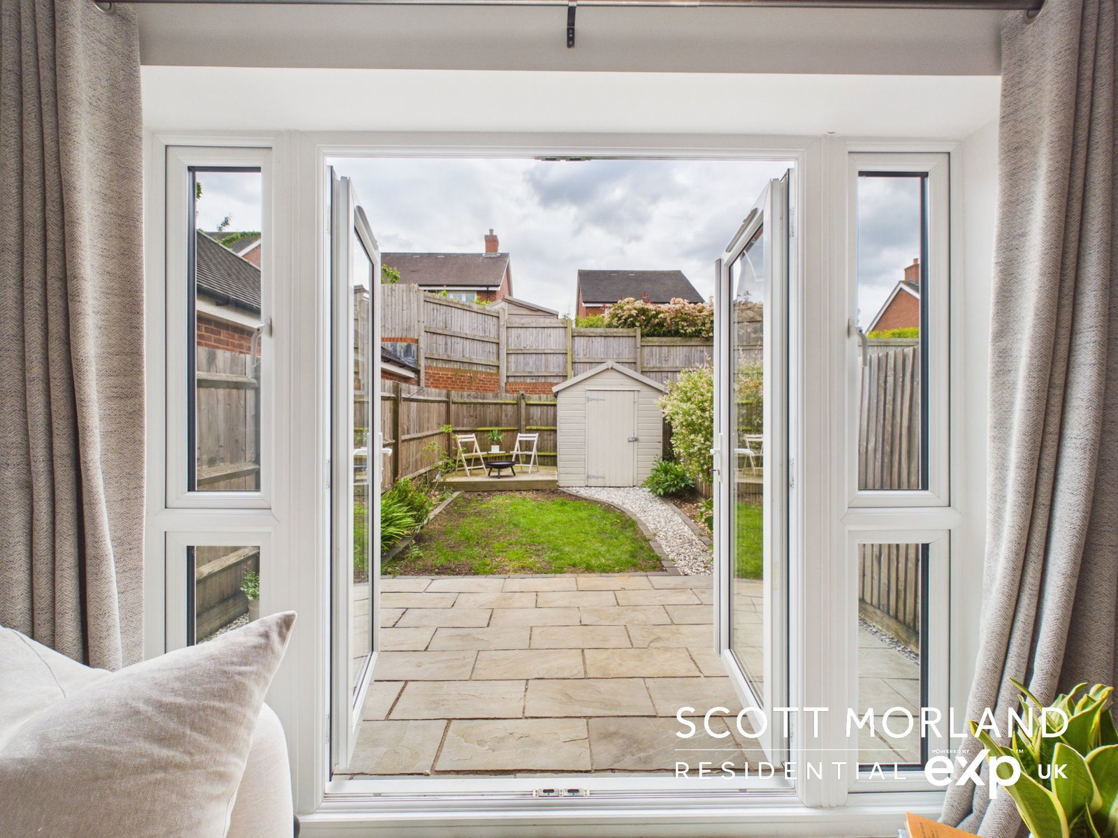 End Of Terrace House in Basingstoke